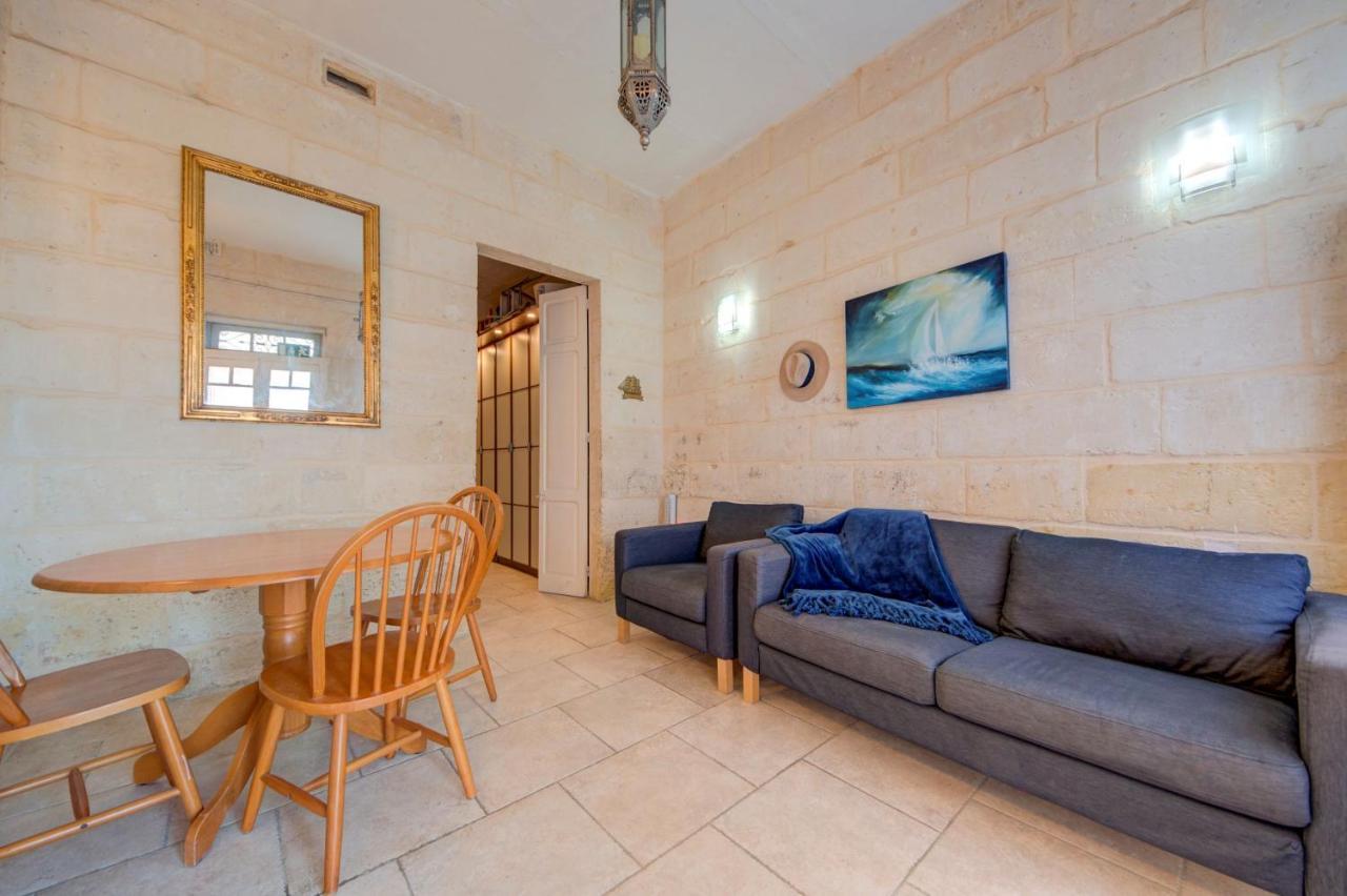 Victory View One Bedroom Apartment Валета Екстериор снимка